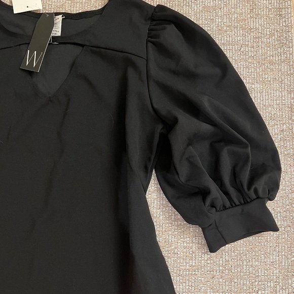 Wrapper black bell sleeve blouse - Picture 6 of 6